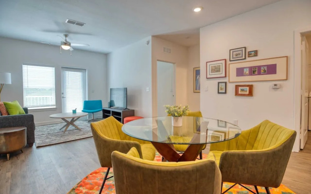 Grand Two Bedroom Two Bathroom Apartment with Balcony by The Scholar