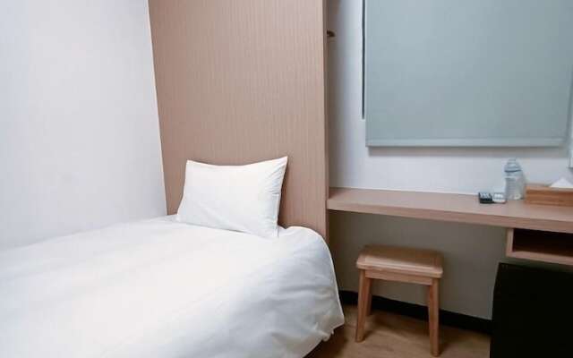 Hz Hotel