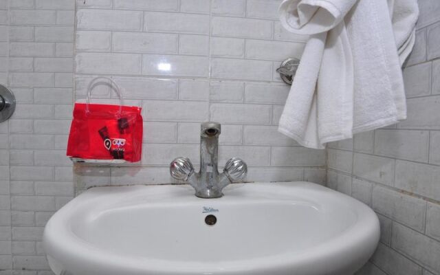 OYO Rooms Queens Road Near OBC Bank
