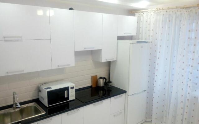 Apartment Beside Ibis Hotel