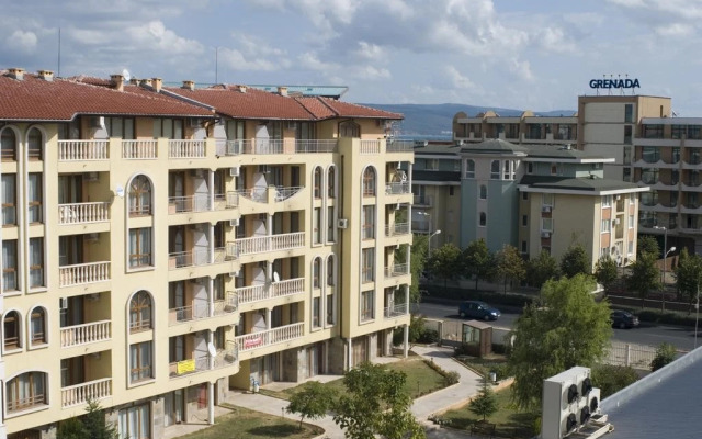 Royal Dreams Holiday Village