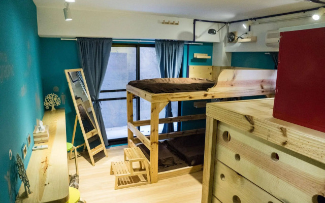 Leo ho Hostel