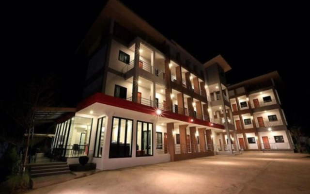 Somsamai Style Apartment