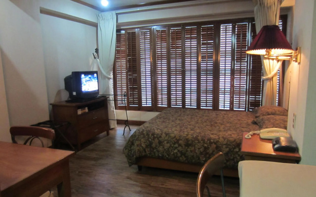 Corporate Executive Orient Suites
