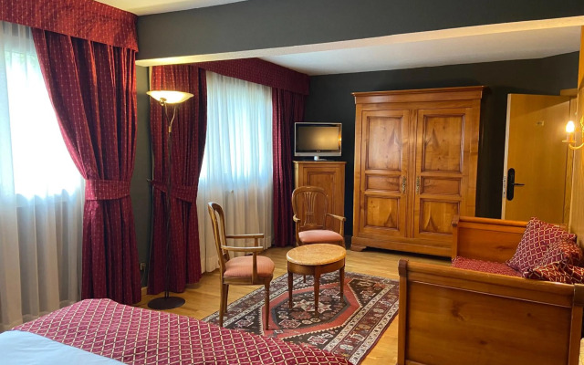 Hotel Llop Gris