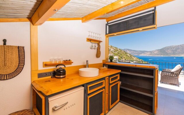 Charming 4-bed Villa in Kalkan Magnificent View