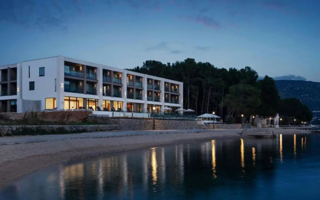 The Isolano, Cres, Autograph Collection