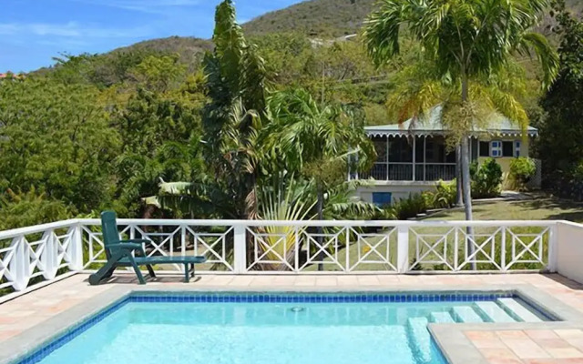 Dolphin House Villa