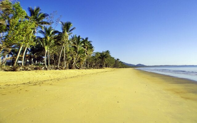 Apollo Jewel Beachfront Apartments