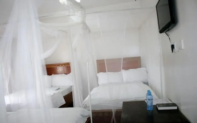 Siaya White Hotel