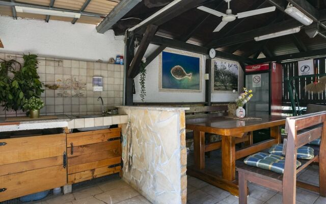 Lovely Apartment in Pirovac With Balcony