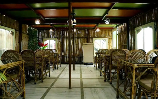 Hotel 4u