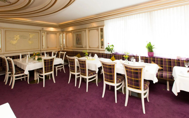 Akzent Hotel Restaurant Altdorfer Hof