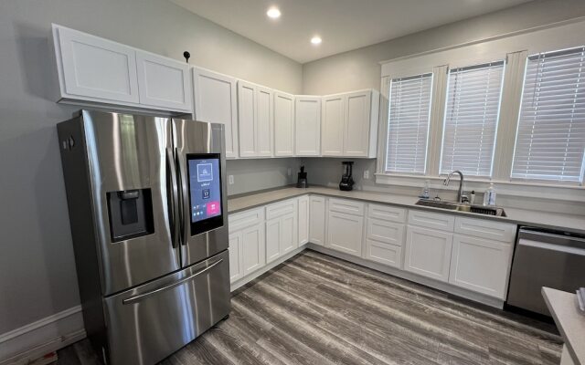 Homestay on Main by Twin Lakes Creamery