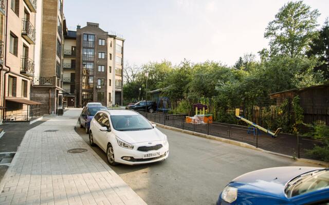 The atmosphere on Malaya Proletarskaya Street