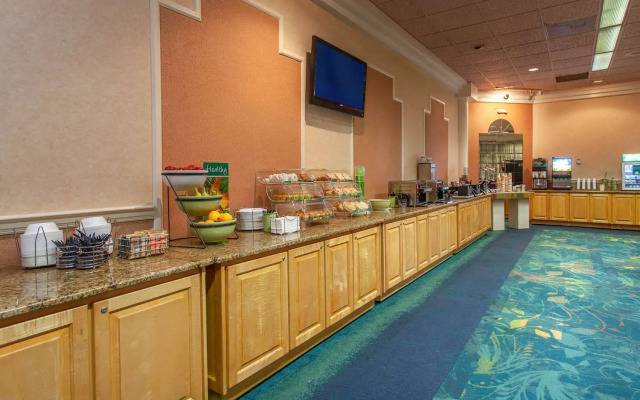 Beachside Hotel & Suites Cocoa Beach - Port Canaveral