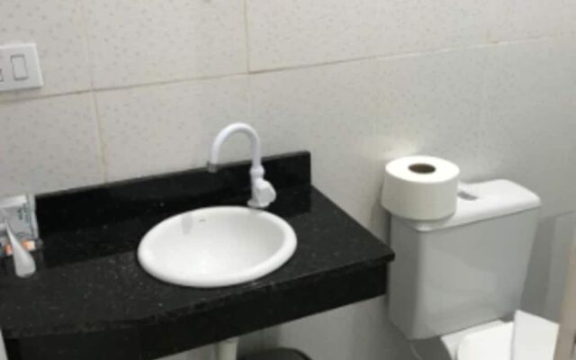 OYO Pousada Asturias, Guaruja