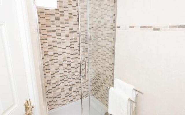 Linsfort Guest House B&B