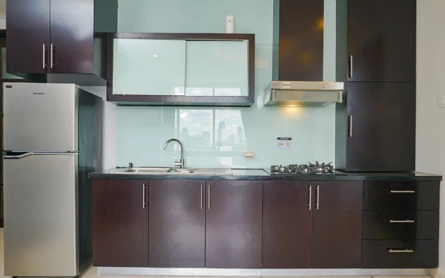 Modern and Stylish 2BR at The Empyreal Apartment