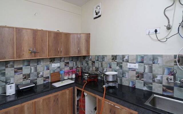 Oyo 13920 Home Spacious Studios Shuru
