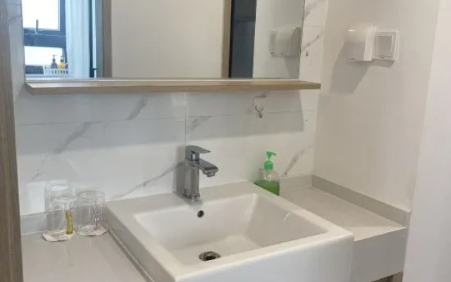 Milu Apartment (Shanghai Zhoupu Wanda Branch)