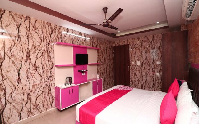Jatin Hotel By OYO Rooms