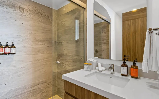 Beachfront Luxury 4BR Penthouse With Incredible Ocean Views