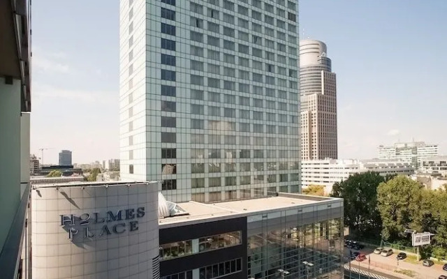 Platinum Towers Warsaw Apartments