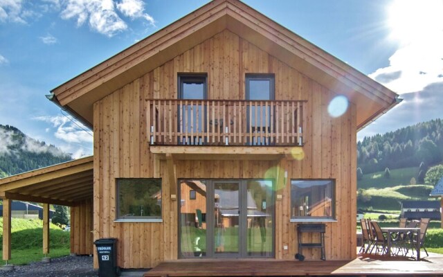 Lovely Chalet With Whirlpool