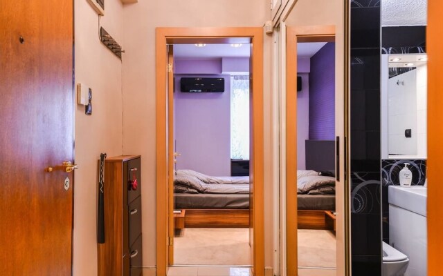FM Deluxe 1-BDR Apartment - Extravaganzzo