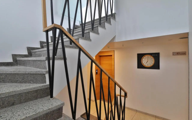 OYO Rooms Near Station Gulambaba Road 2