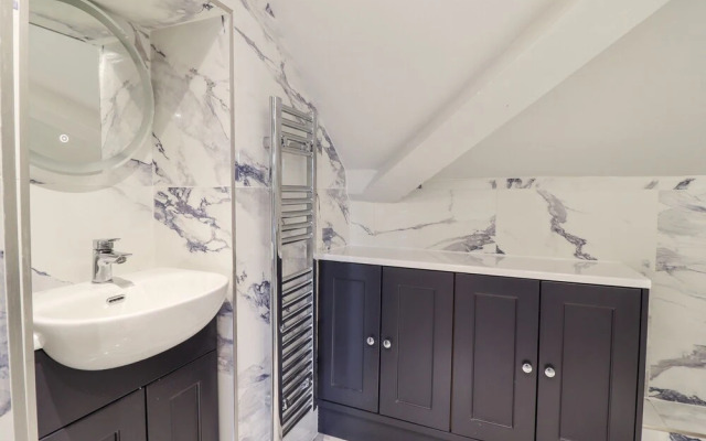 Rock House Apartment