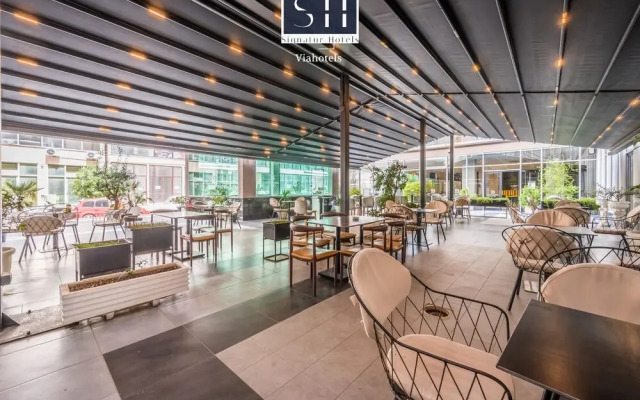 Signature BM Hotel Durres & Beach