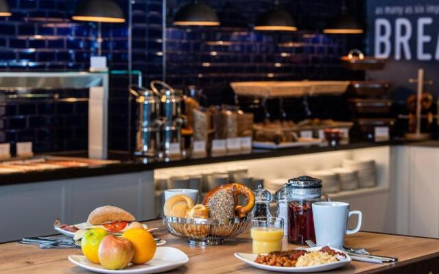 Отель Premier Inn Frankfurt City Europaviertel