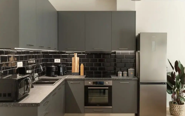 Saint Matthew Central Apartment by Senaon