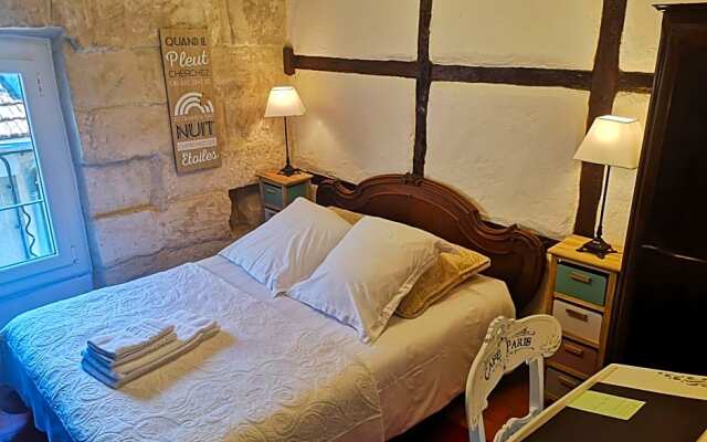 Holiday Home St Restitut with Fireplace I