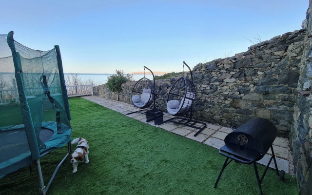 Stunning Sea View Blue Haven in Penmaenmawr