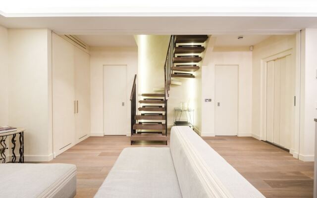 Luxury Home with 3 Bed 2 Bath in London