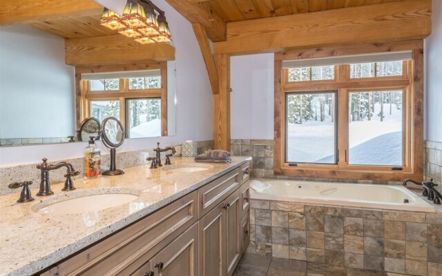 Big Sky - Little Plume Lodge