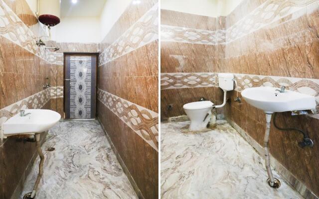 OYO 72863 New Satkar Hotel