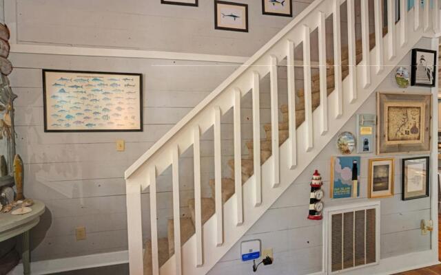 Blue Heaven by Oak Island Accommodations