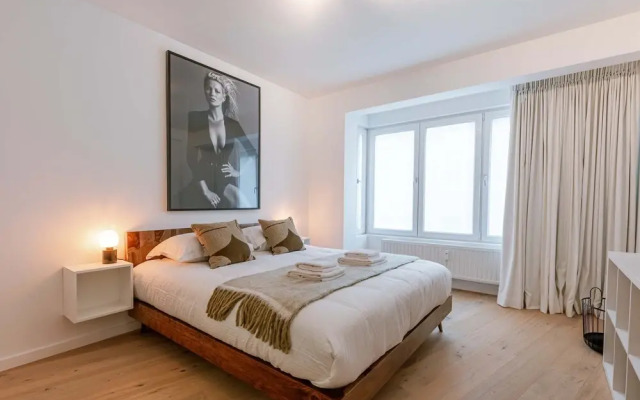 Modern 3-bedroom Apartment Family-friendly Touches