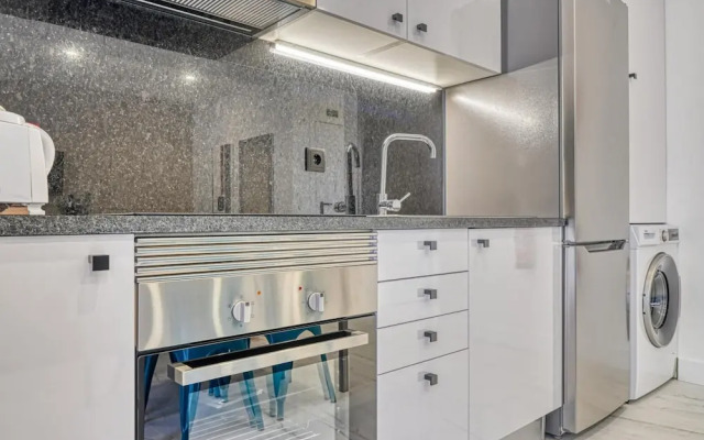 Beco Santa Emilia 2F a Home in Madeira