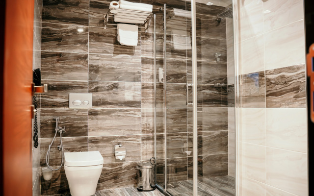 Grand Vaves Otel