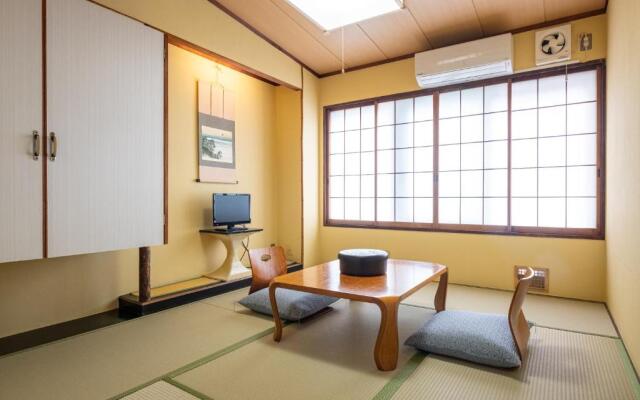 素泊まり宿　瑞宝荘
