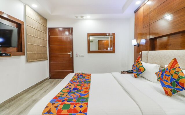 Fabhotel Dwarka Suites