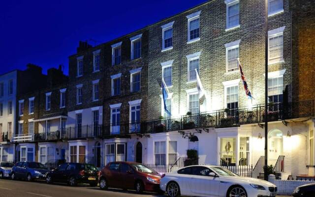 The Crescent Victoria Hotel