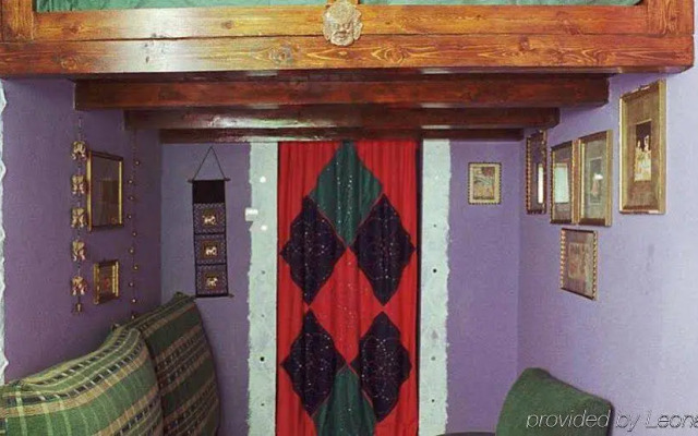 Trivia Antique Hotel