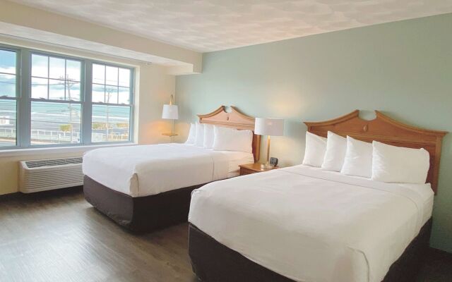 Atlantic Beach Hotel and Suites Newport