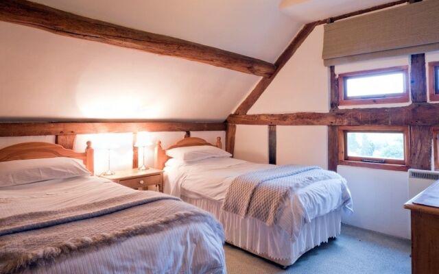 Whitewells Farm Cottages